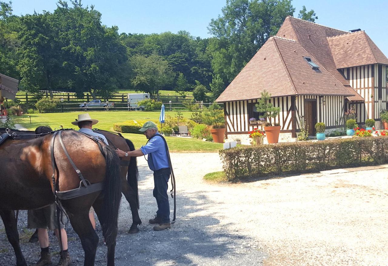 L'Herbe Aux Vaches Saint-Pierre-Azif Esterno foto